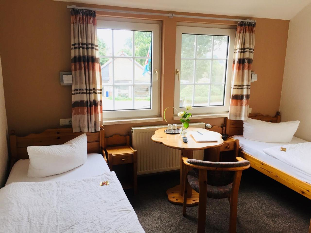 Hotel Wuelfers Gasthaus Gross Ippener 外观 照片